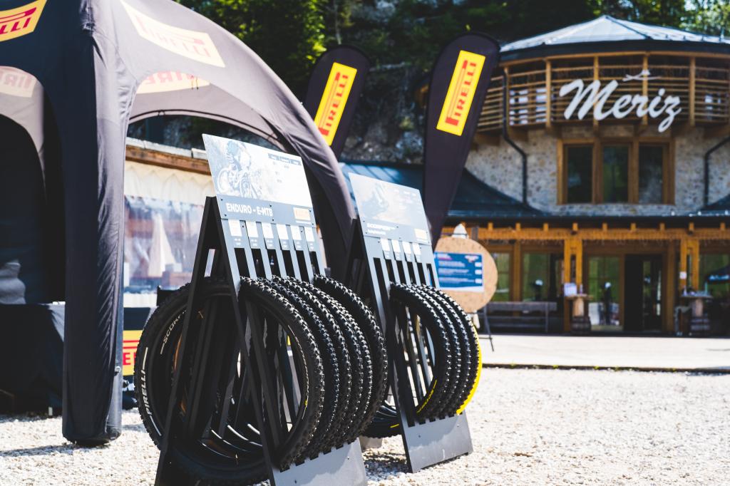 Bike_DPB_Opening_2023_Rifugio_Meriz_Pirelli_ph.Mirko_Perli_1.jpg Bike_DPB_Opening_2023_Rifugio_Meriz_Pirelli_ph.Mirko_Perli_1.jpg